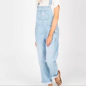 Levi’s Overalls Vintage Style Medium Baggy